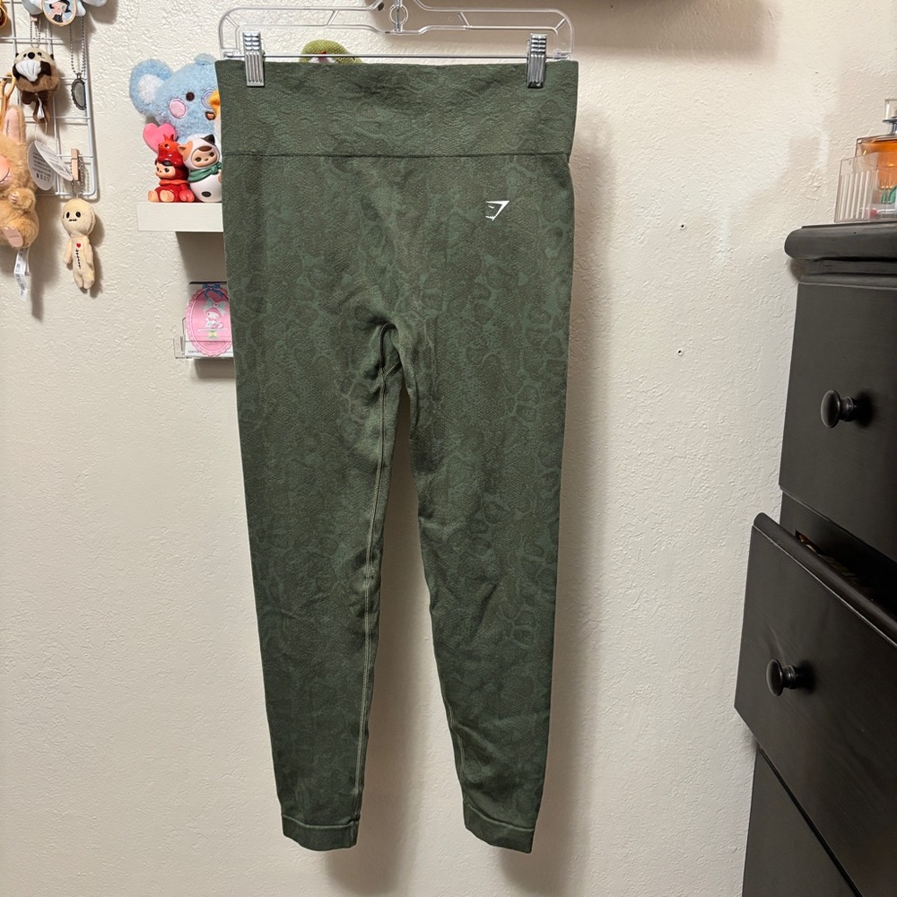 Gymshark Adapt Animal Seamless Leggings Size XL Willow Green